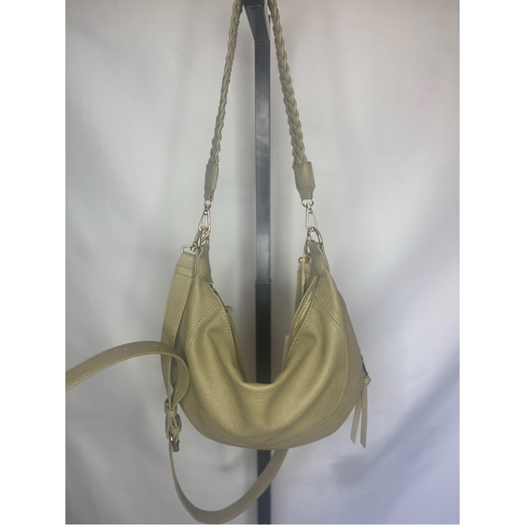 Antik Kraft Green Shoulder Bag with Minimalist Design - Picture 2 of 4